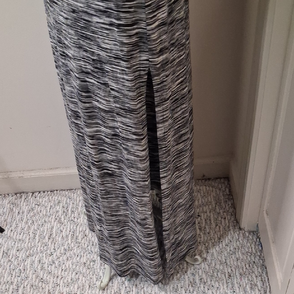 Trina Turk Black and White Maxi Dress - Picture 4 of 5